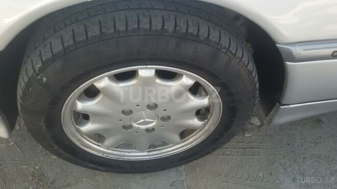 Mercedes C 200 1999, 117,000 km - 2.0 l - Sumqayıt