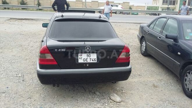 Mercedes C 230 1997, 305,000 km - 2.3 l - Sumqayıt
