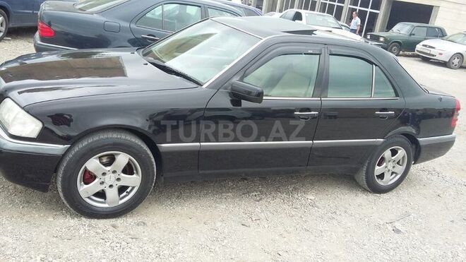 Mercedes C 230 1997, 305,000 km - 2.3 l - Sumqayıt