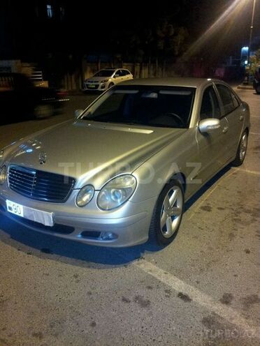 Mercedes E 220 2002, 155,555 km - 2.2 l - Bakı