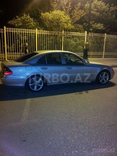 Mercedes E 220 2002, 155,555 km - 2.2 l - Bakı
