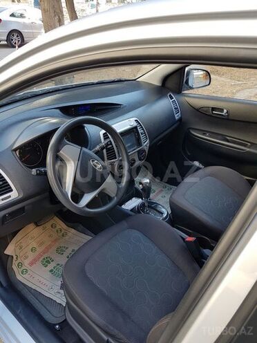 Hyundai i20 2011, 65,000 km - 1.4 l - Bakı