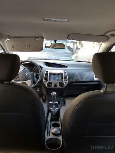 Hyundai i20 2011, 65,000 km - 1.4 l - Bakı