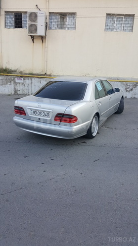 Mercedes E 320 2000, 296,000 km - 3.2 l - Bakı