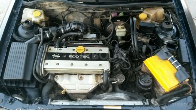 Opel Astra 1997, 252,000 km - 1.8 l - Bakı