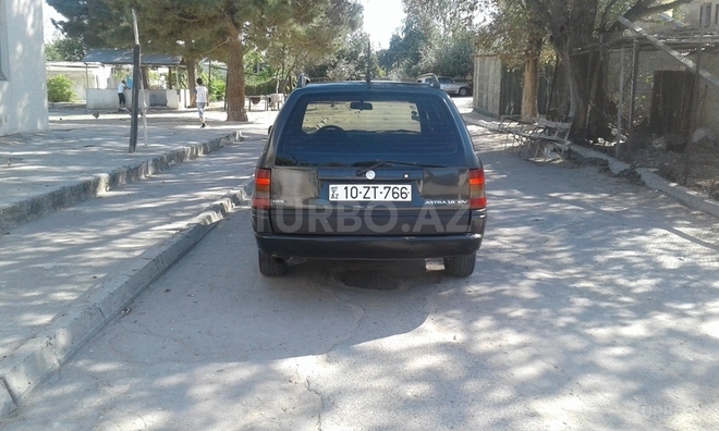 Opel Astra 1997, 252,000 km - 1.8 l - Bakı