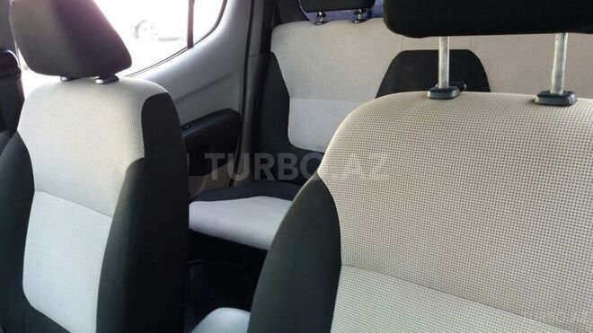 Mitsubishi L200 2013, 68,000 km - 2.5 л - Bakı