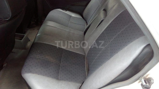 Mercedes E 200 1993, 35,000 km - 2.0 l - Bakı