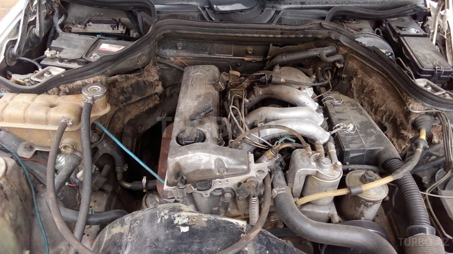 Mercedes E 200 1993, 35,000 km - 2.0 l - Bakı