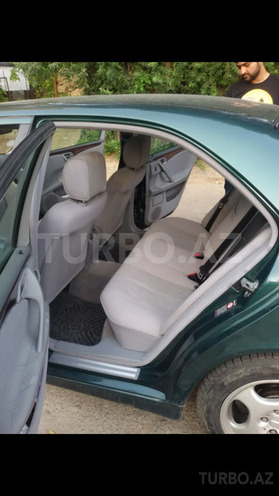 Mercedes E 220 2000, 161,000 km - 2.2 л - Bakı