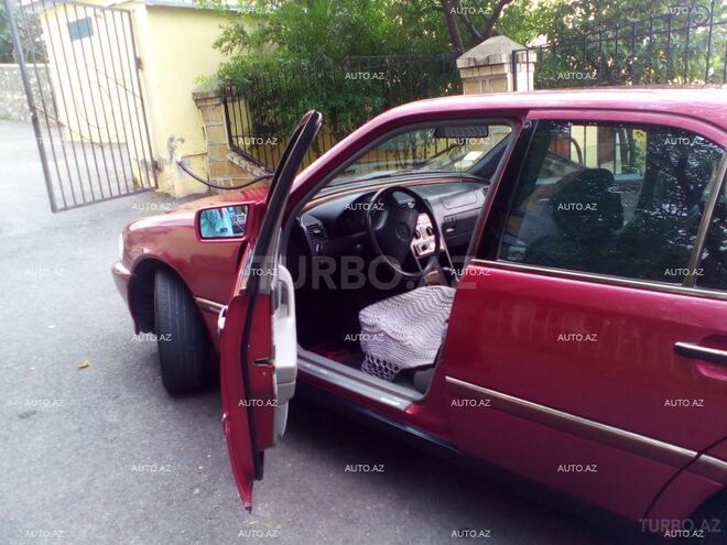 Mercedes C 200 1995, 376,000 km - 2.0 l - Şəki