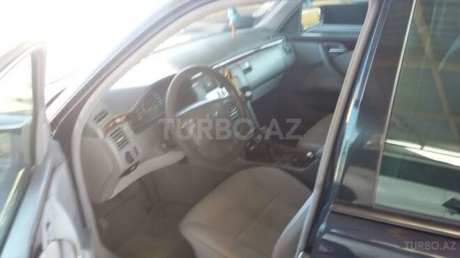 Mercedes E 270 2000, 295,000 km - 2.7 l - Bakı