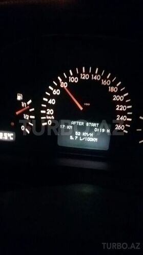 Mercedes E 270 2000, 295,000 km - 2.7 l - Bakı