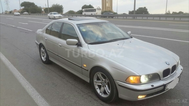 BMW 528 2000, 2,009,000 km - 2.8 l - Bakı