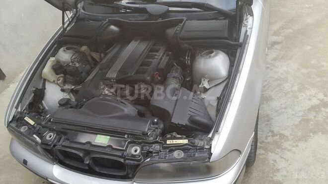 BMW 528 2000, 2,009,000 km - 2.8 l - Bakı