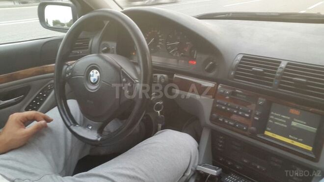 BMW 528 2000, 2,009,000 km - 2.8 l - Bakı
