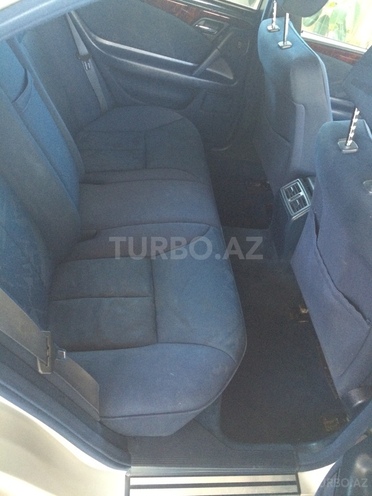 Mercedes E 240 1997, 270,630 km - 2.4 l - Bakı