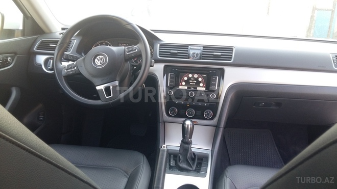 Volkswagen Passat 2013, 69,750 km - 2.5 l - Bakı