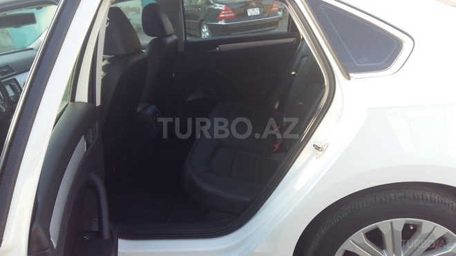 Volkswagen Passat 2013, 69,750 km - 2.5 l - Bakı