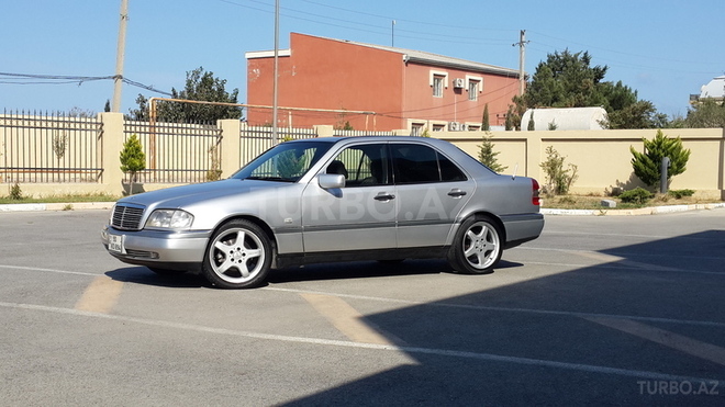 Mercedes C 220 1996, 438,000 km - 2.2 l - Bakı