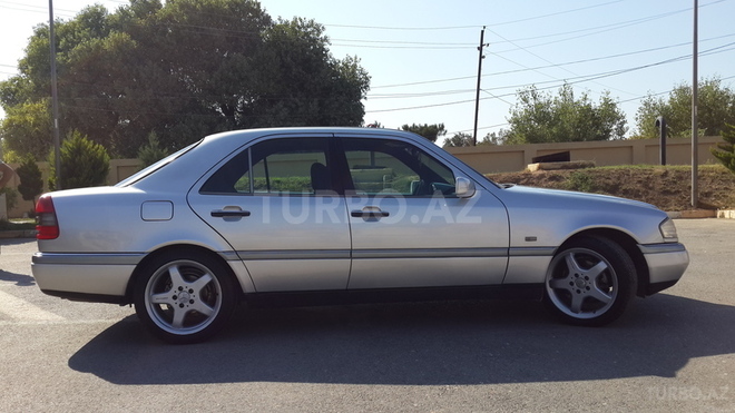 Mercedes C 220 1996, 438,000 km - 2.2 l - Bakı
