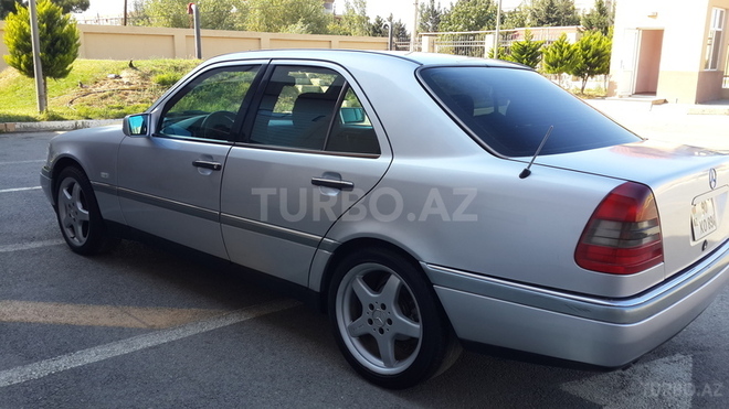 Mercedes C 220 1996, 438,000 km - 2.2 l - Bakı