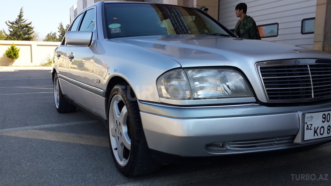 Mercedes C 220 1996, 438,000 km - 2.2 l - Bakı