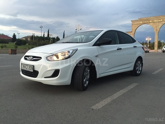 Hyundai Accent 2013, 61,200 km - 1.4 l - Bərdə