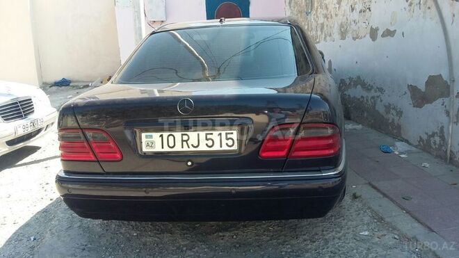 Mercedes E 320 1997, 260,000 km - 3.2 l - Bakı