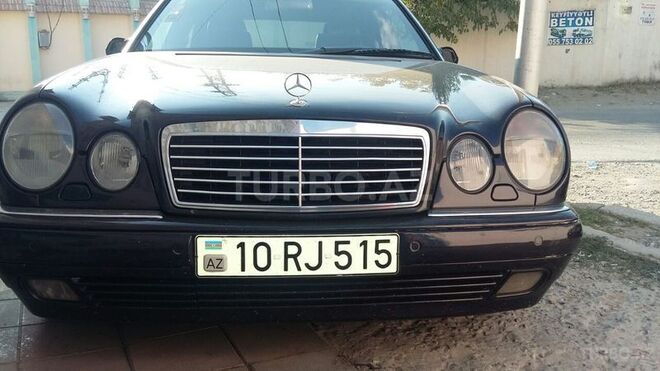 Mercedes E 320 1997, 260,000 km - 3.2 l - Bakı