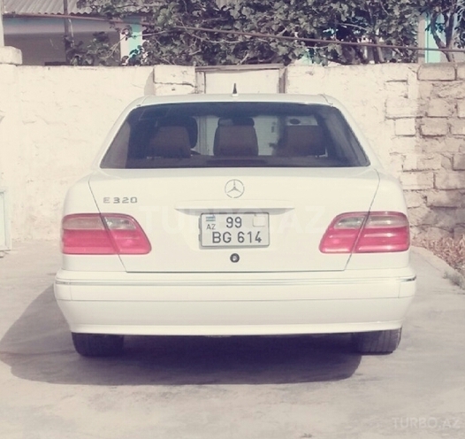Mercedes E 320 2000, 250,000 km - 3.2 l - Bakı