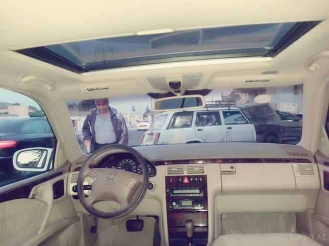 Mercedes E 320 2000, 250,000 km - 3.2 l - Bakı