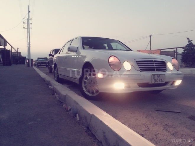 Mercedes E 320 2000, 250,000 km - 3.2 l - Bakı
