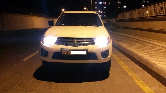 Mitsubishi L200 2008, 122,000 km - 2.5 l - Bakı