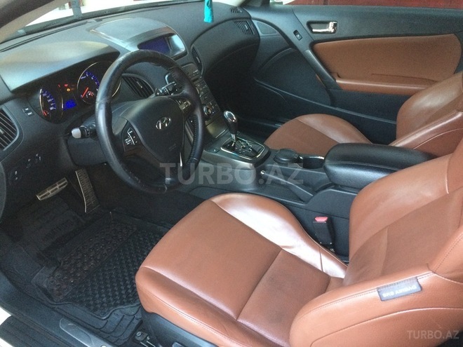 Hyundai Genesis 2011, 116,000 km - 0.4 l - Bakı