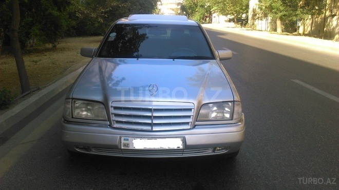 Mercedes C 220 1997, 220,000 km - 2.2 l - Bakı