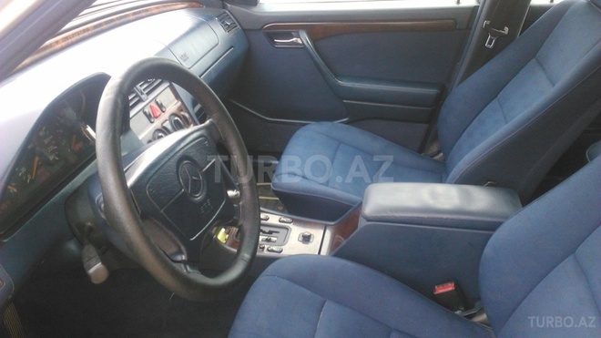 Mercedes C 220 1997, 220,000 km - 2.2 l - Bakı