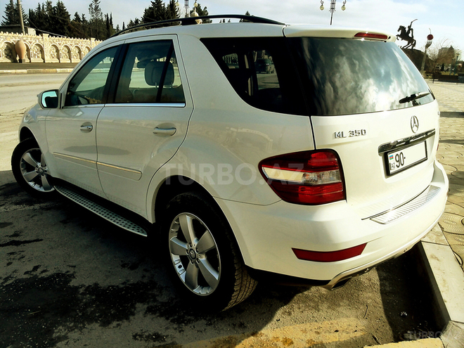 Mercedes ML 350 2010, 82,000 km - 3.5 l - Bakı