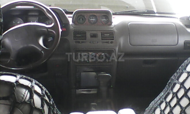 Mitsubishi Montero 1999, 157,569 km - 3.5 l - Xırdalan