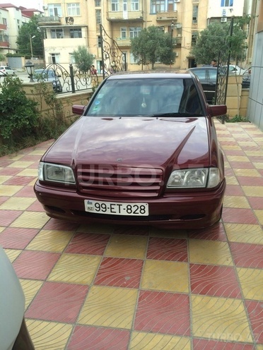Mercedes C 180 1999, 200,000 km - 1.8 l - Bakı