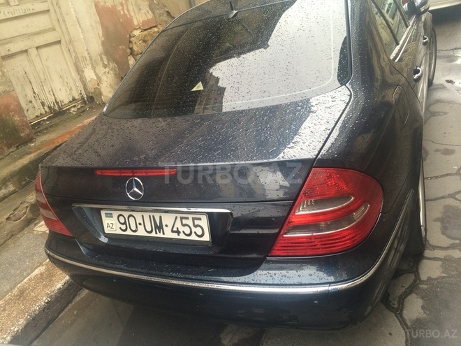 Mercedes E 220 2002, 240,000 km - 2.2 л - Bakı