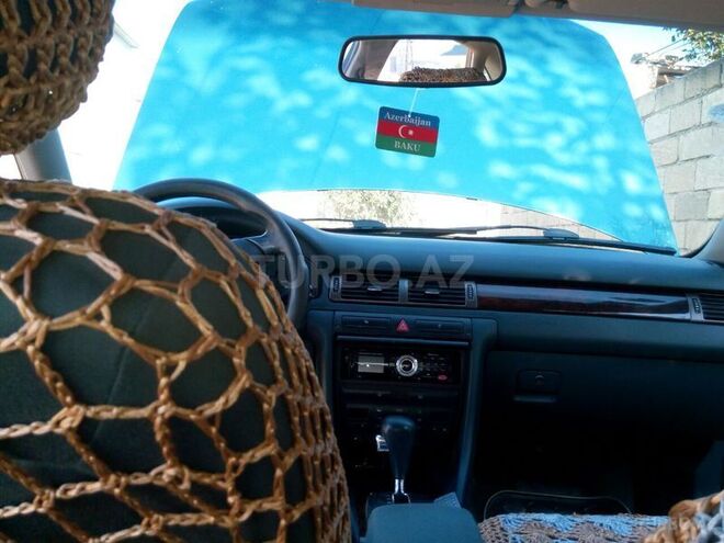 Audi A6 1999, 305,000 km - 1.8 l - Bakı