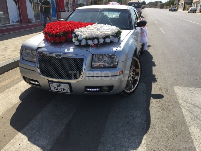 Chrysler 300C 2005, 86,000 km - 2.7 л - Bakı