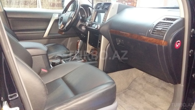 Toyota Prado 2011, 49,600 km - 4.0 l - Tovuz