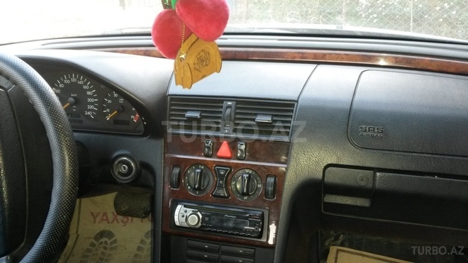 Mercedes C 200 1996, 333,000 km - 0.2 l - Ağstafa