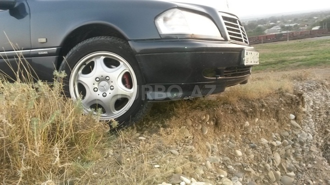 Mercedes C 200 1996, 333,000 km - 0.2 l - Ağstafa