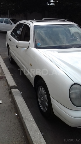 Mercedes E 240 1998, 238,564 km - 2.4 l - Ağdaş