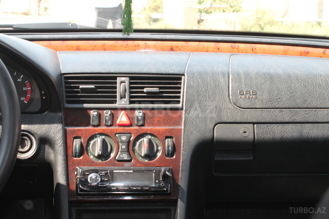 Mercedes C 220 1998, 4,900,000 km - 0.2 l - Ağsu