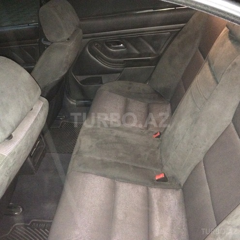 BMW 525 2001, 189,000 km - 2.5 л - Mingəçevir