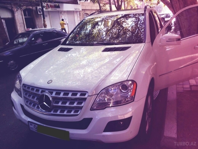 Mercedes ML 350 2011, 66,700 km - 3.5 l - Bakı